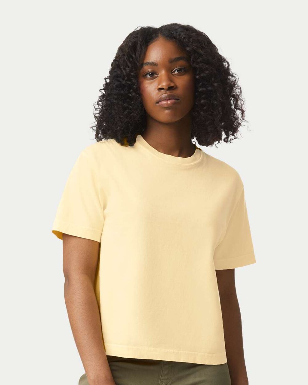Women’s Heavyweight Boxy Crewneck T-Shirt for Casual & Relaxed Everyday Wear
